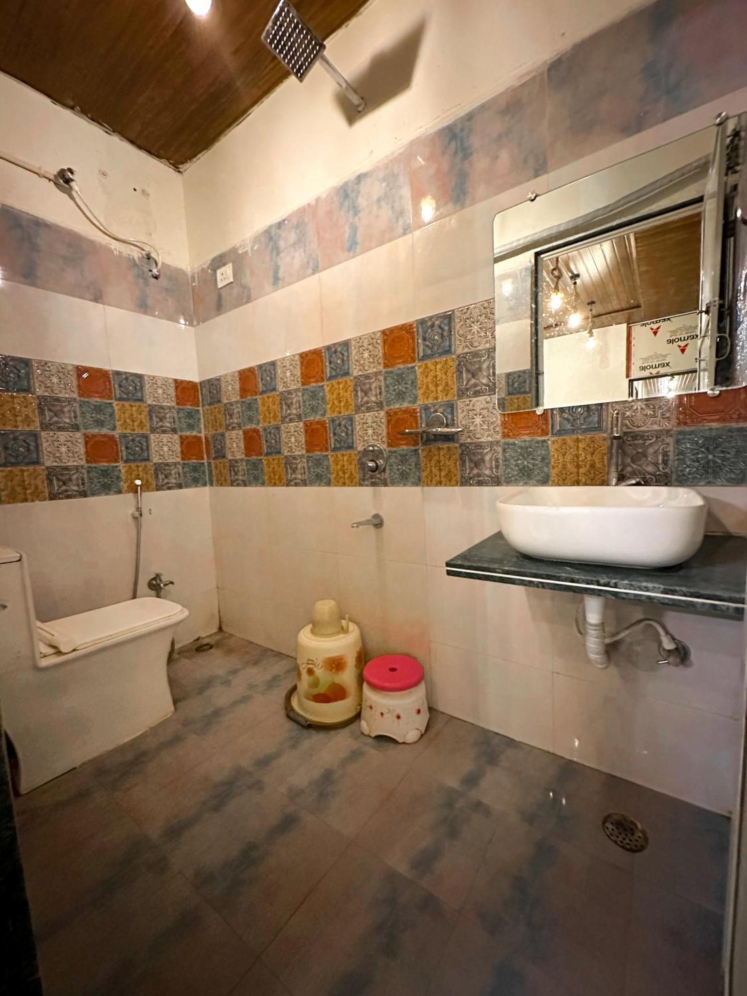 Hotel Payal & Restaurent Pachmarhī Buitenkant foto